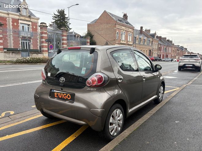 Toyota Aygo 1.0 vvti 70 confort Gris de 2013