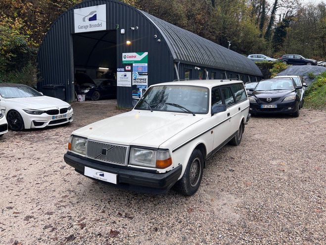Volvo 245 Break 2.4d 82cv Blanc de 1991