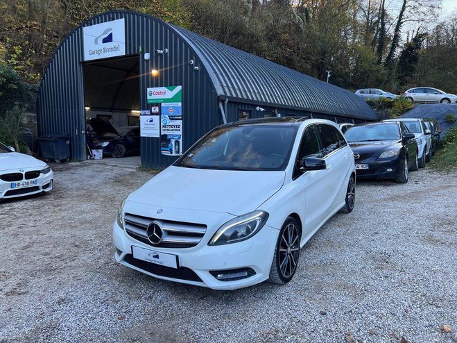 Cliquer pour voir la photo suivante Mercedes Classe B 200 CDI 2.0 d 136cv Pack AMG Blanc de 2013