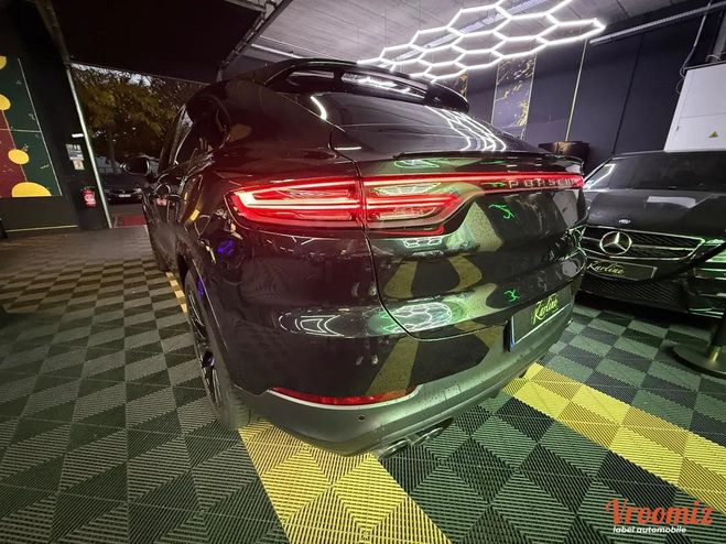Porsche Cayenne PACK CHRONO COUPE 3.0 E-HYBRID 462 CV Pl Noir de 2022