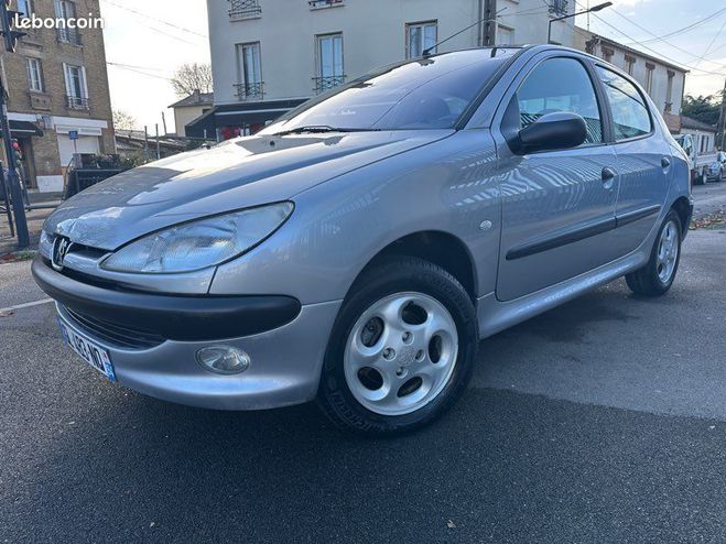 Peugeot 206 5 portes 34300kms Gris de 2001