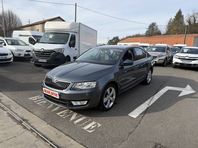 Skoda Octavia III 2.0 TDI 150ch CR FAP Green Tec Elega GRIS F de 2015