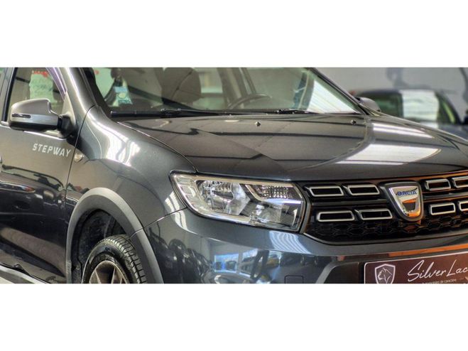 Dacia Sandero STEPWAY 1.5 Blue dCi 95 CONFORT / 1ERE M GRIS FONCE de 2020