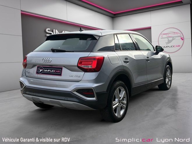 Audi Q2 35 TFSI 150 S tronic 7 Business line / g Gris de 2022