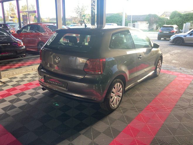 Volkswagen Polo 1.6 TDI 90cv CR FAP BlueMotion Technolog Gris de 2011