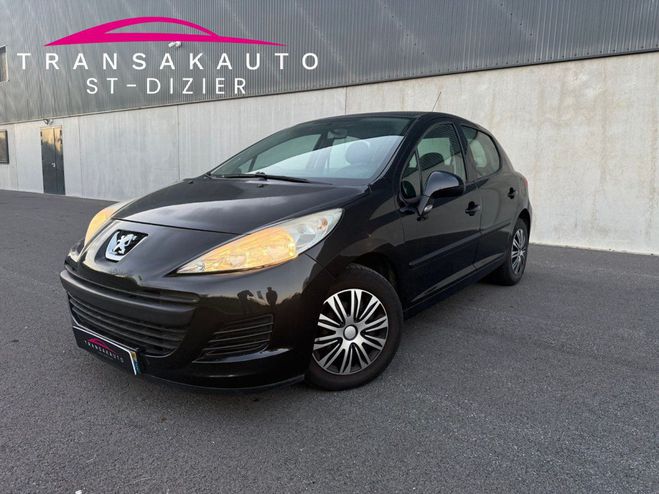 Peugeot 207 1.4e 73 CV - Attelage / Carnet d'entreti Noir de 2010