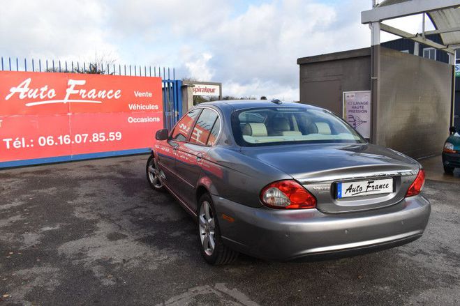 Jaguar X Type 2.2 D EXECUTIVE BVA GRIS F de 2008
