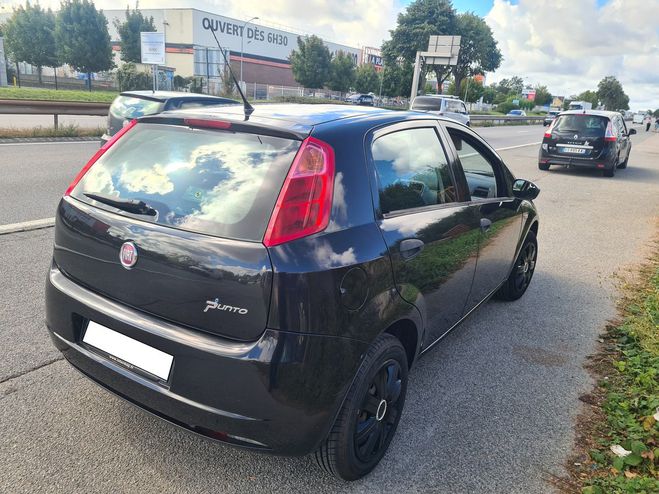 Fiat Grande Punto 1.2 EVO 98 MKM 1 er main CT OK Noir de 2010