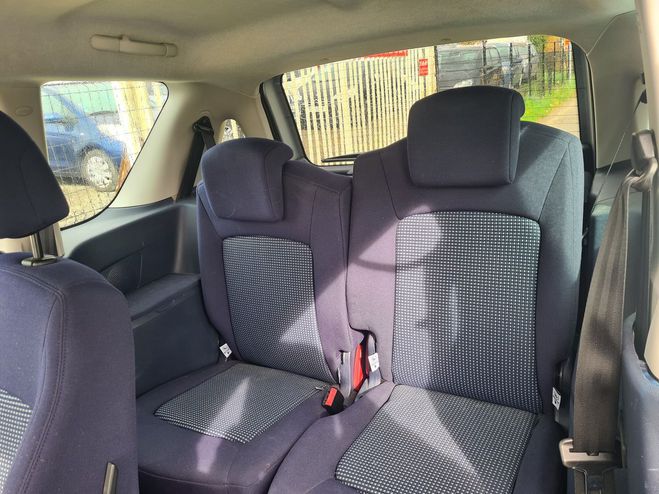 Peugeot 1007 1.6 faible kms Gris clair de 2008