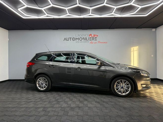 Ford Focus SW 1.5 TDCI 120 S&S TREND Gris de 2017