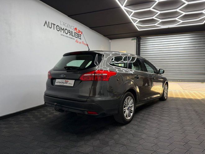 Ford Focus SW 1.5 TDCI 120 S&S TREND Gris de 2017