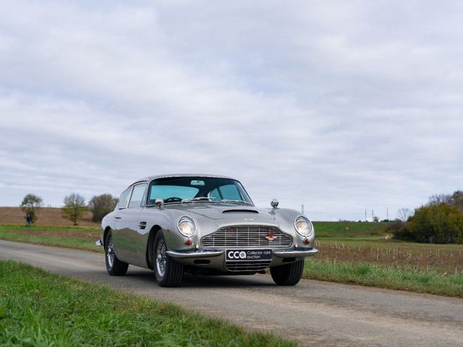 Aston martin DB6 1966 ? Vantage gris de 1966