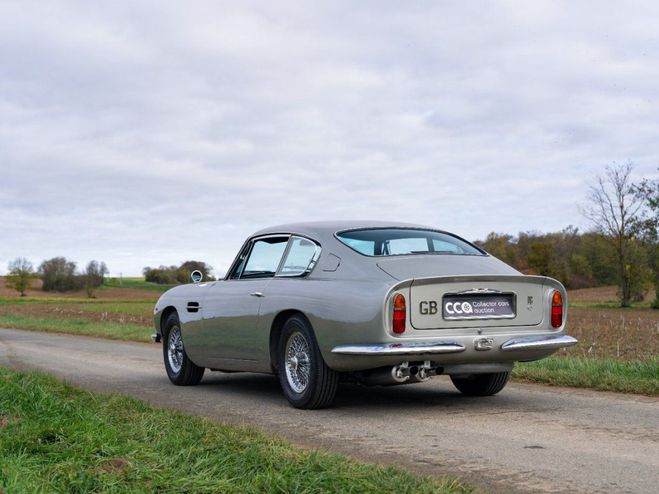 Aston martin DB6 1966 ? Vantage gris de 1966