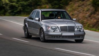  Voir détails -Mercedes 500 1994 ? Mercedes-Benz E500 à Lyon (69)