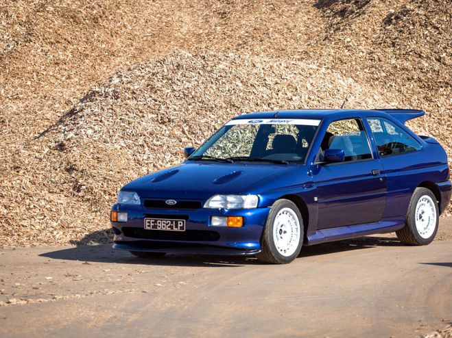 Cliquer pour voir la photo suivante Ford Escort 1993 ? RS Cosworth bleu de 1993