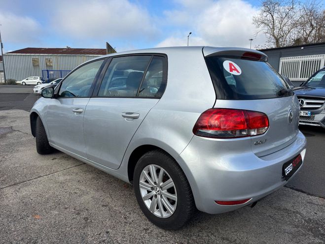 Volkswagen Golf VI 1.6TDI 105CH BlueMotion FAP Confortli Gris de 2011