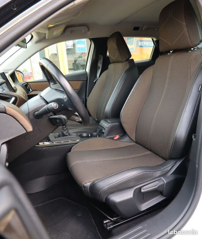 Citroen DS 3 CROSSBACK automobiles 1.2 puretech 100 Blanc de 2019