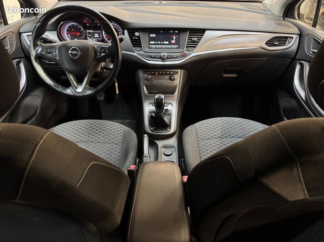 Opel Astra 1.0 ecotec 105 innovation carplay regula Noir de 2016