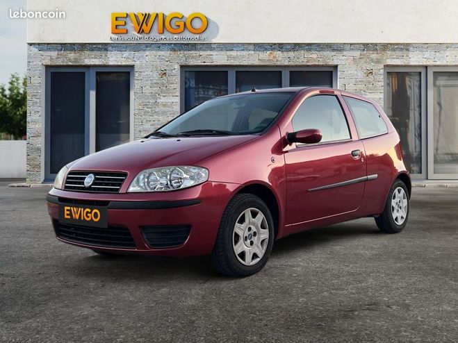 Cliquer pour voir la photo suivante Fiat Punto 1.2 80 class bva -1 ere main-clim-blueto Rouge de 2003