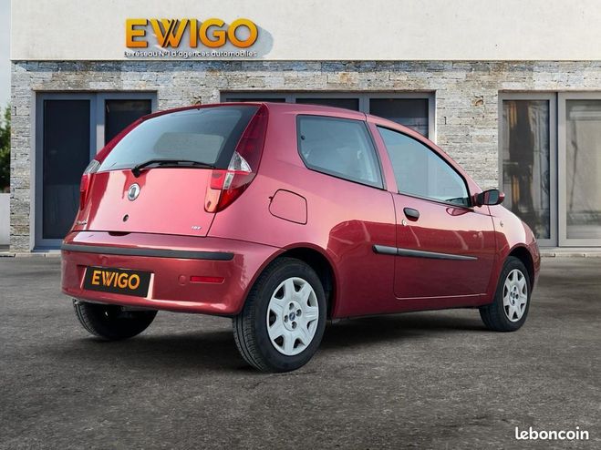 Fiat Punto 1.2 80 class bva -1 ere main-clim-blueto Rouge de 2003