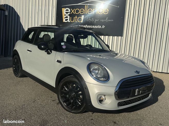 Cliquer pour voir la photo suivante Mini One COOPER 136CH RED HOT CHILI BVA Blanc de 2016