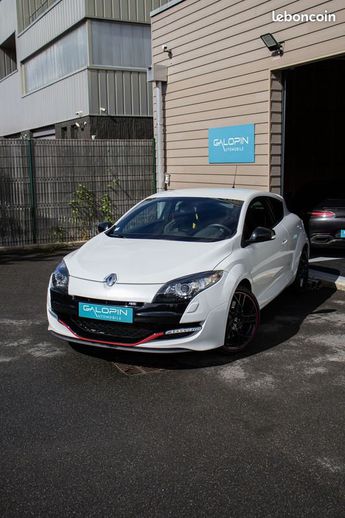  Voir détails -Renault Megane 3 RS Trophy 2.0 turbo 265ch coup à Viry-Chtillon (91)