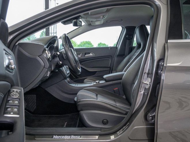 Mercedes Classe GLA CLASSE 200 d - BV 7G-DCT Sensation GRIS de 2017