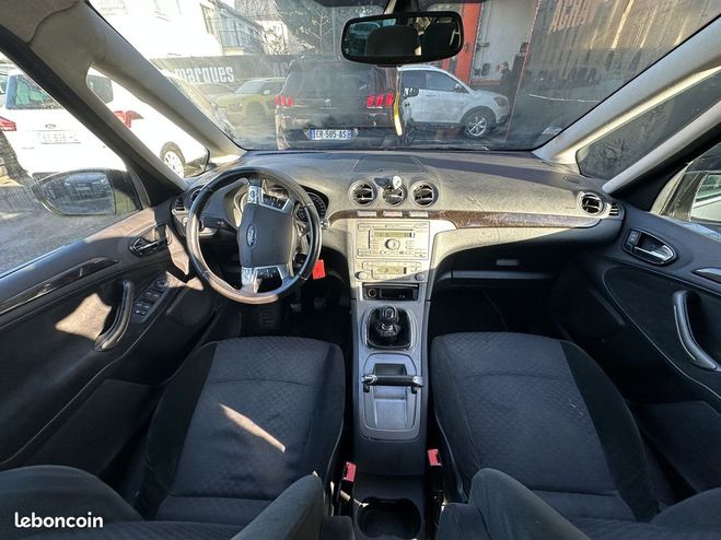 Ford Galaxy 1.8 TDCI 125CH GHIA Gris de 2006