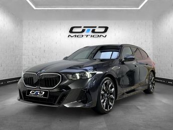  Voir détails -BMW Serie 5 TOURING 550e xDrive PHEV 489 ch BVA8 G61 à Dieudonn (60)