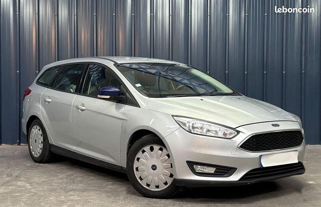Ford Focus SW 1.5 110ch Garantie 1 An Radar de recu Autre de 2017
