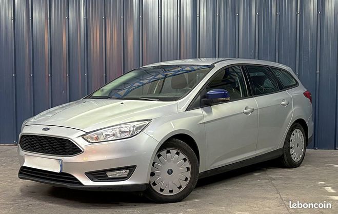 Ford Focus SW 1.5 110ch Garantie 1 An Radar de recu Autre de 2017