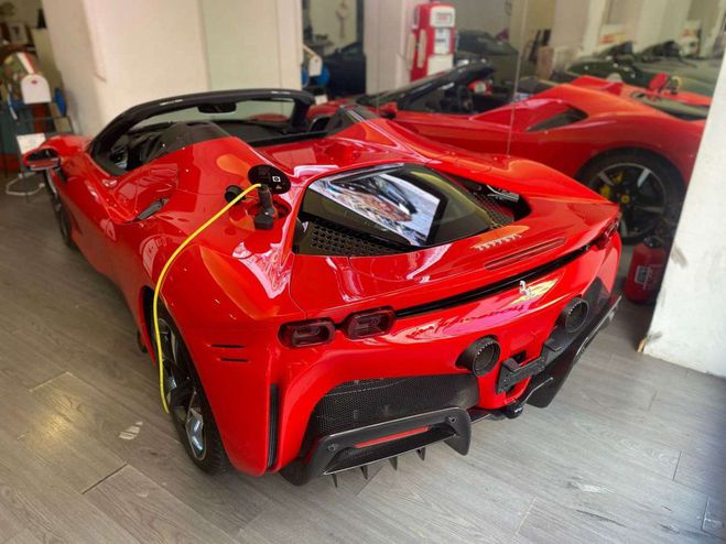 Ferrari SF90 Stradale Spider 4.0 V8 780 ch PHEV Rouge de 2023