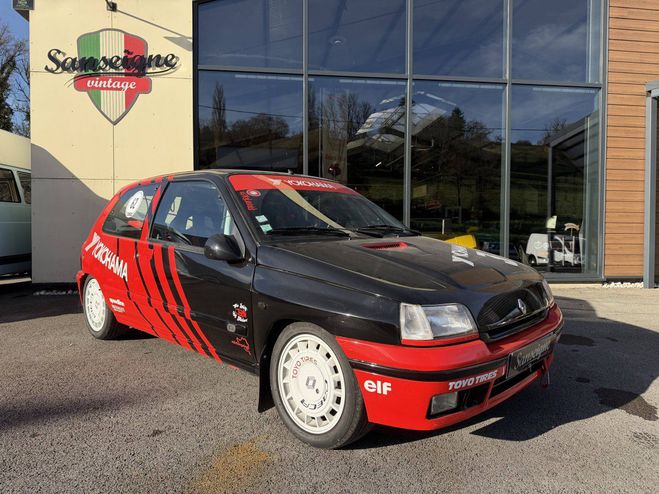 Renault Clio  ROUGE de 1994