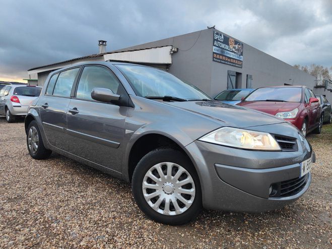 Renault Megane II Berline 5 ptes. 1.5 dCi 86ch Expressi Gris de 2008