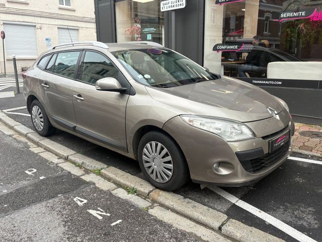 Renault Megane III BERLINE dCi 85 eco2 Carminat Tom-Tom Beige de 2010