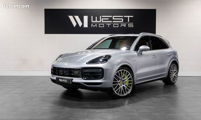 Cliquer pour voir la photo suivante Porsche Cayenne Turbo S Hybrid 680 Immatriculation franç Gris de 2019