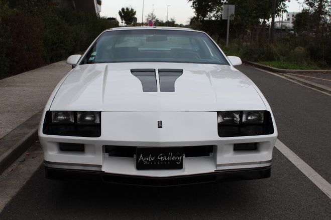 Chevrolet Camaro Z 28 T-TOP Blanche de 1984