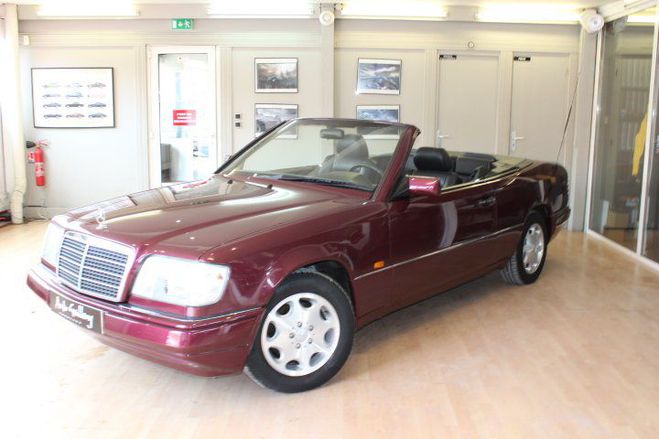 Mercedes Classe E 220 CABRIOLET PRESTIGE BVA Rouge RUBIS de 1996