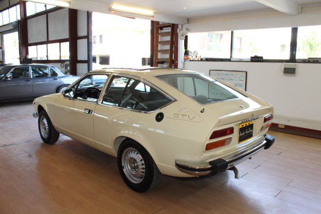 Alfa romeo GTV 2.0 INOX Beige de 1977