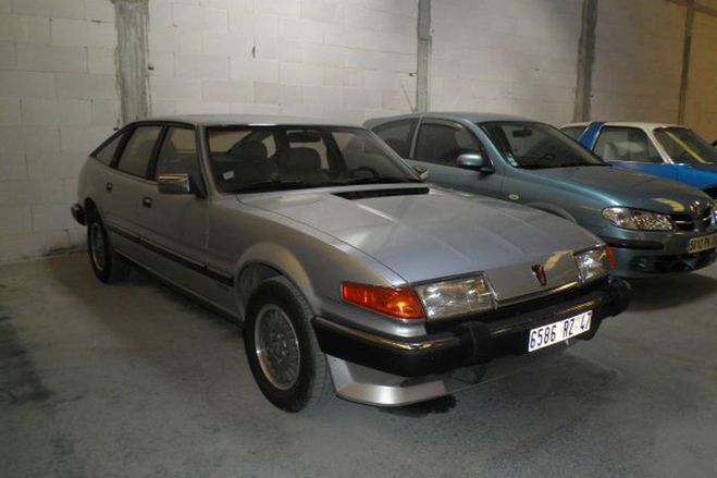 Cliquer pour voir la photo suivante Rover 2600 VANDEN PLAS BVA Gris Argent de 1985