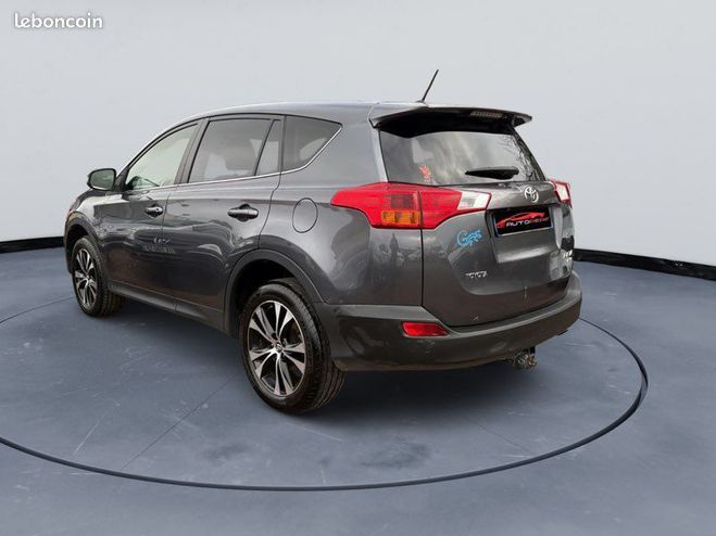 Toyota RAV 4 4 VVTI 151 CH LOUNGE MOTEUR A CHANE 2WD Autre de 2015