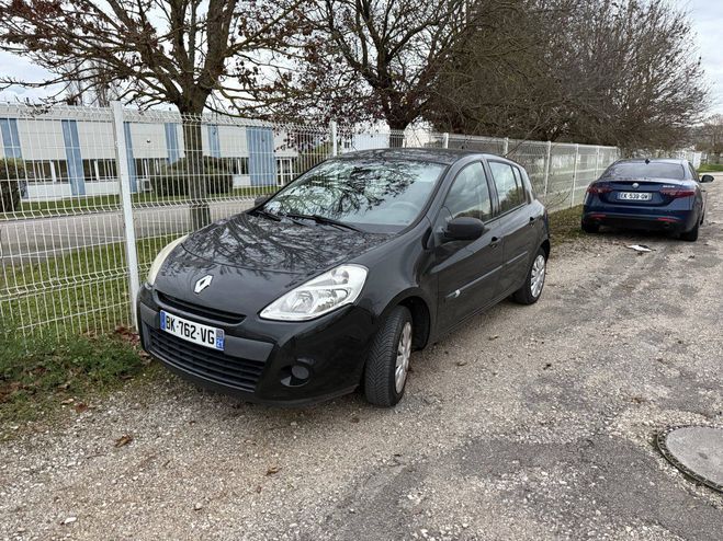 Renault Clio III 1.2 16V 75ch GPL Authentique 5p NOIR de 2011