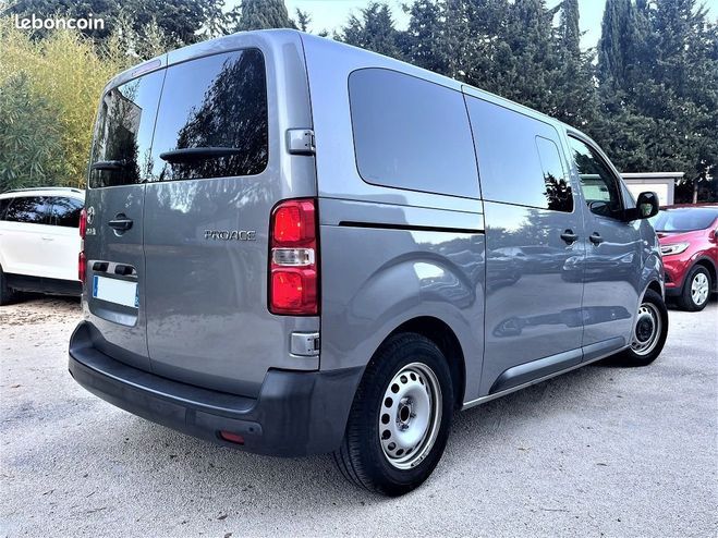 Toyota Proace Combi MEDIUM 1.5 120 D-4D DYNAMIC RC21 Gris de 2021