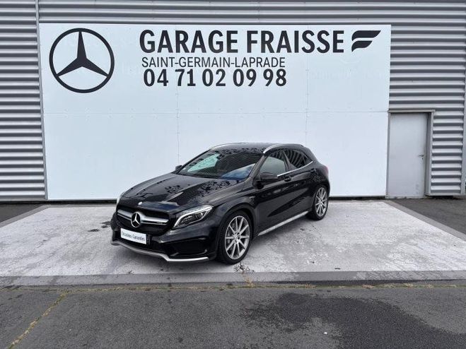 Cliquer pour voir la photo suivante Mercedes Classe GLA 45 AMG 381ch 4Matic Speedshift DCT Noir Cosmos de 2016