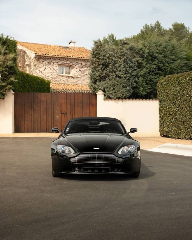 Cliquer pour voir la photo suivante Aston martin Vantage de 2007