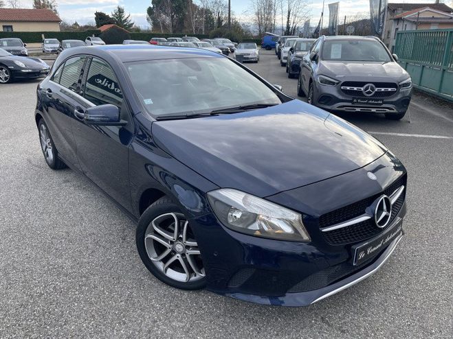 Mercedes Classe A 180 D INSPIRATION Bleu F de 2017