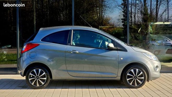 Ford KA 1.2 69CH DIGITAL Gris de 2012