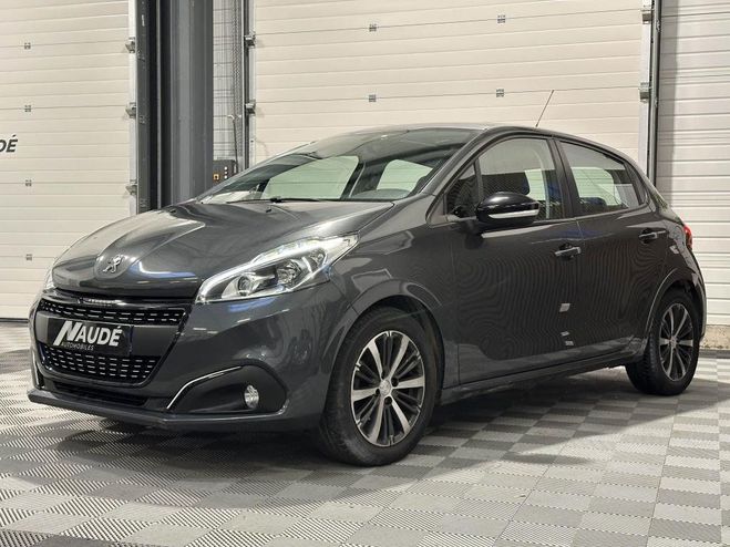 Peugeot 208 1.2 VTi 82ch Allure - Distribution  jou GRIS FONCE de 2017
