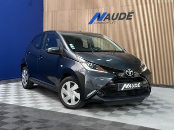  Voir détails -Toyota Aygo 1.0 VVT-i 69 CH x-play à Lozanne (69)