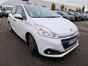  Voir détails -Peugeot 208 1.6 BlueHDi 75ch Active 5p à Quimperl (29)
